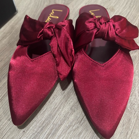 Lulus Sylviee Ivory Satin Pointed-Toe Bow Mules - Picture 1 of 4